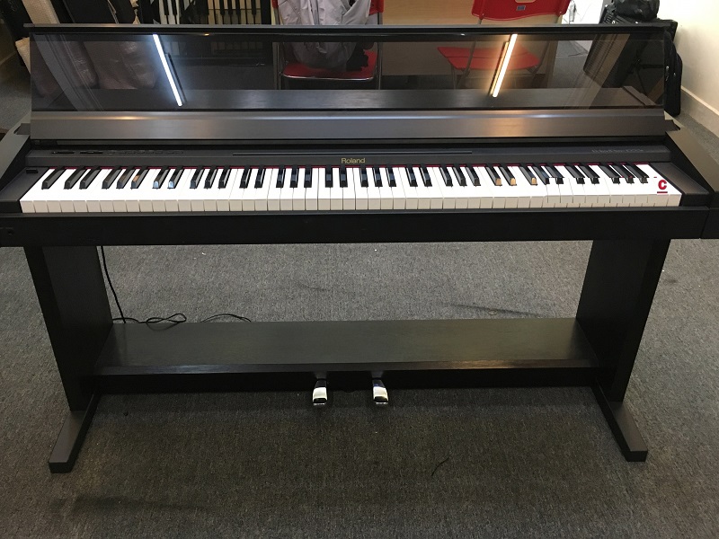 Roland HP1000S Digital Piano