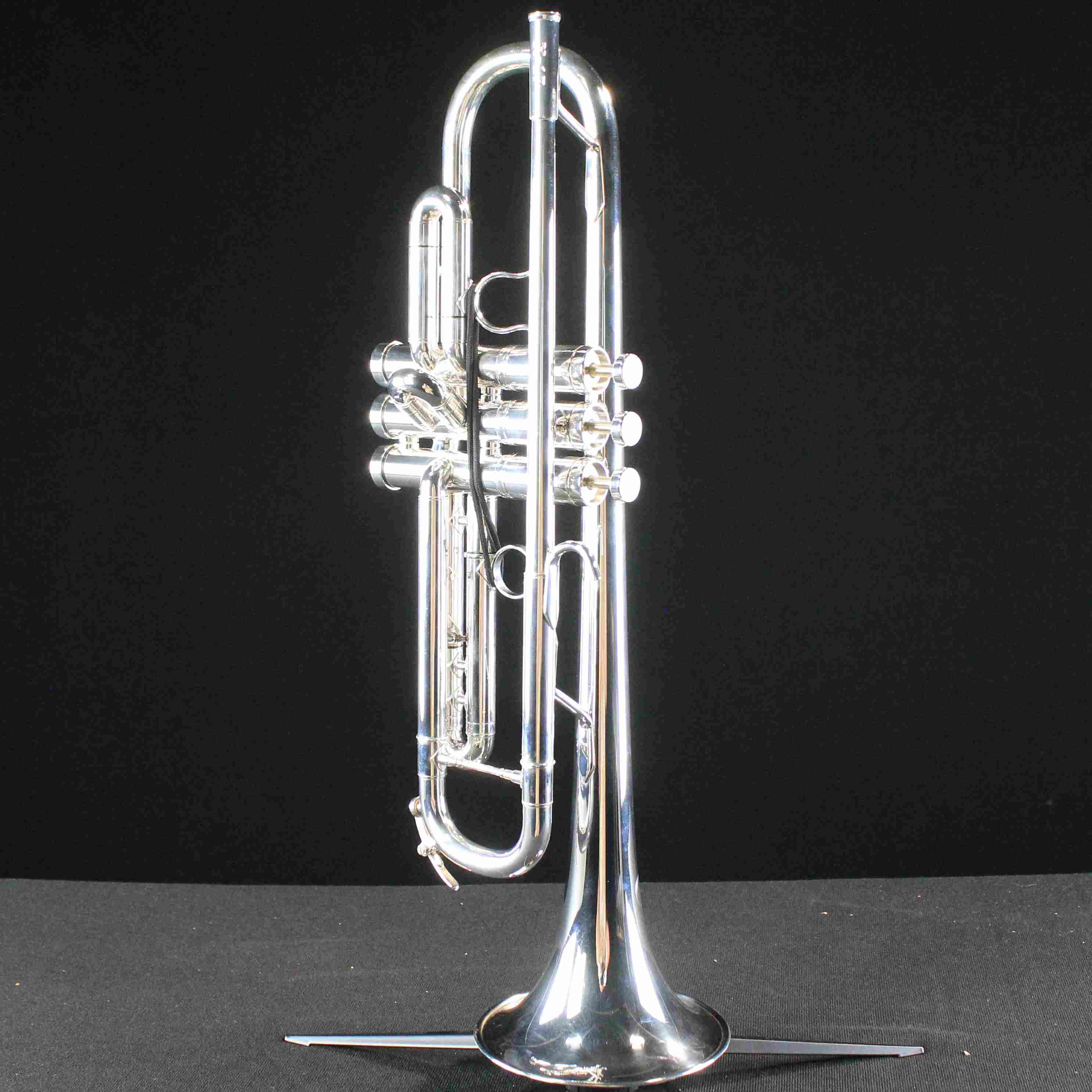 Denet Bb Trumpet Silver color